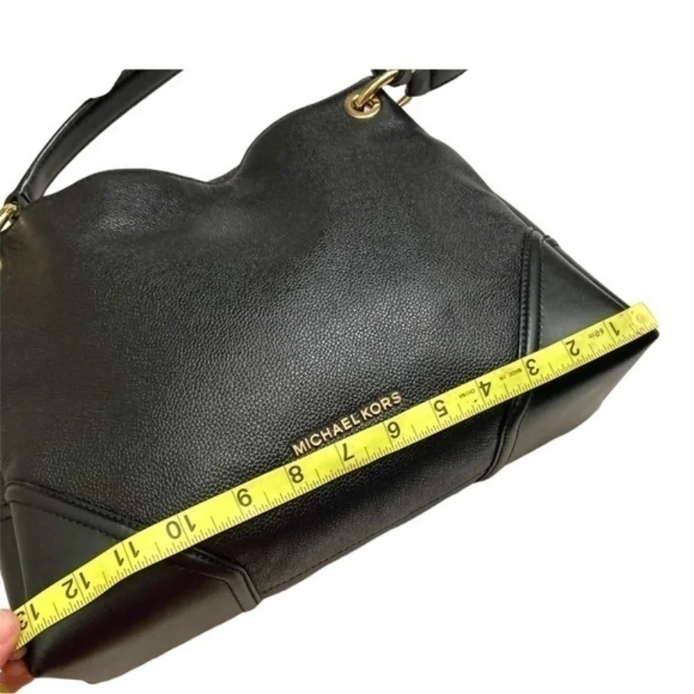 Michael kors black leather tote bag
